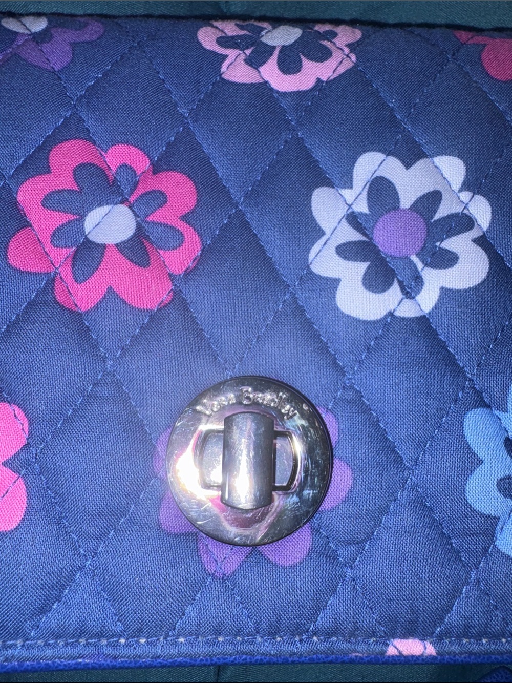 3 Pieces - NWOT Vera Bradley -Quilted Floral Crossbody - Free Unbranded Dust Bag - Picture 3 of 11
